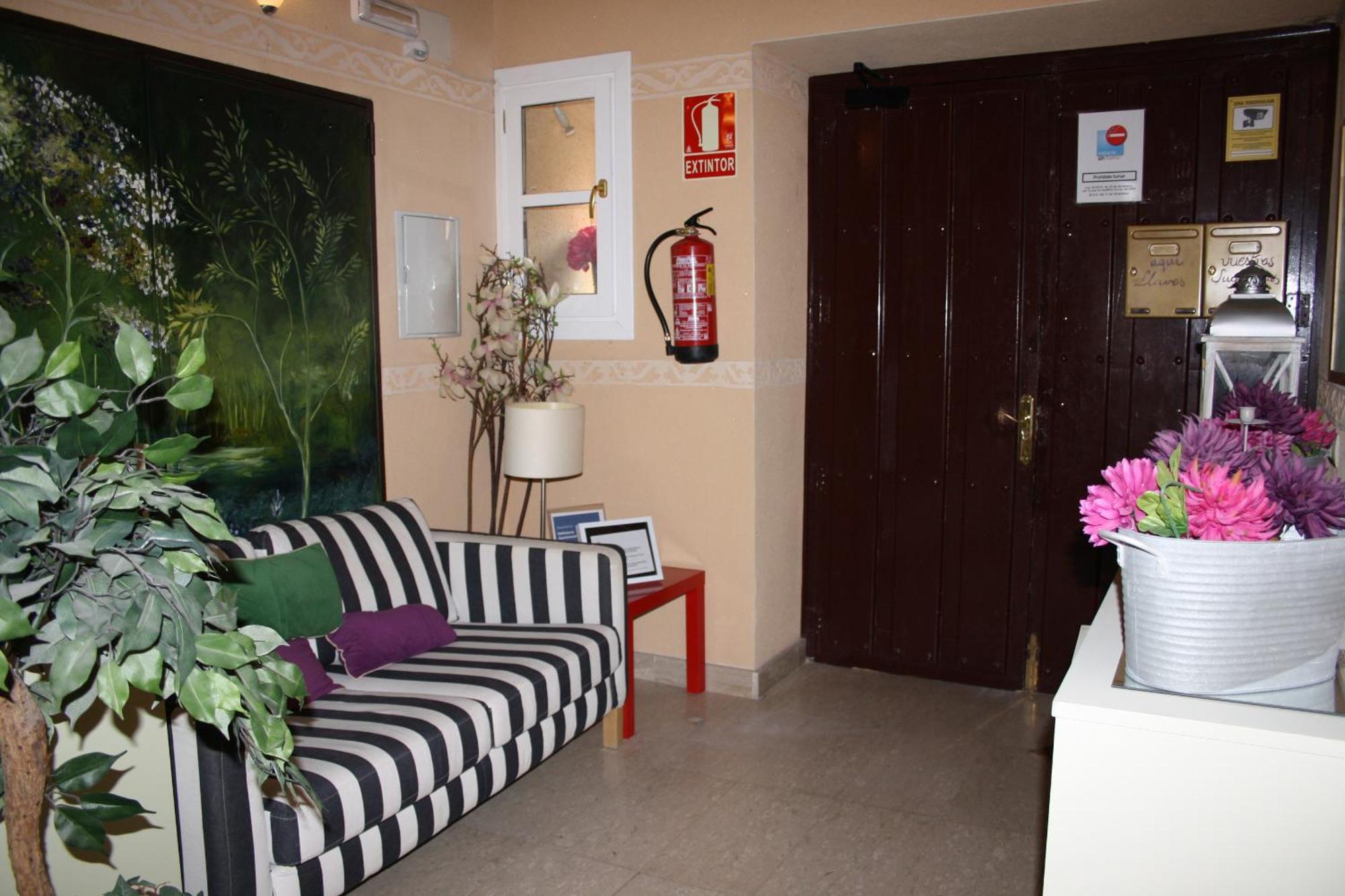 Refitoleria Apartamentos Segovia Exterior foto